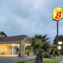 Super 8 by Wyndham Fortuna