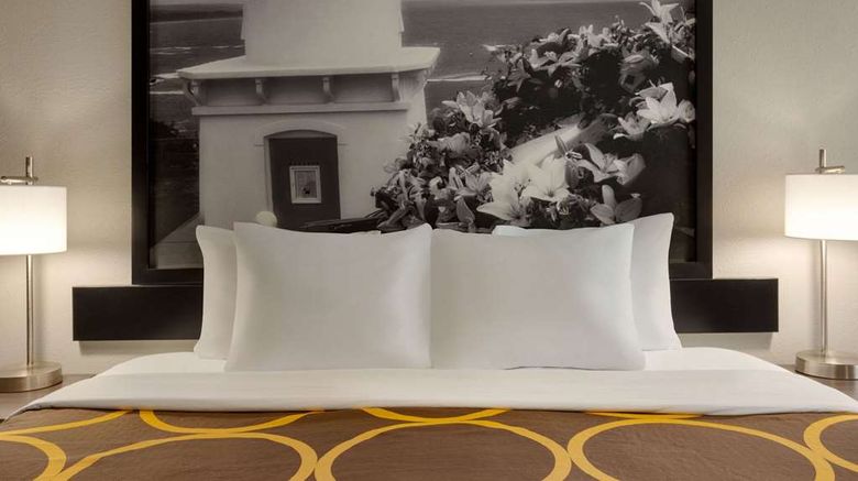 <b>Super 8 Eureka Room</b>. Images powered by <a href="https://iceportal.shijigroup.com/" title="IcePortal" target="_blank">IcePortal</a>.