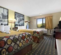 Super 8 Russellville Room