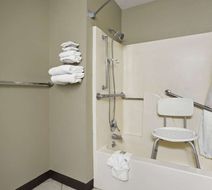 Super 8 Russellville Room