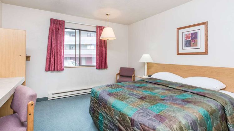 Super 8 Ketchikan Room