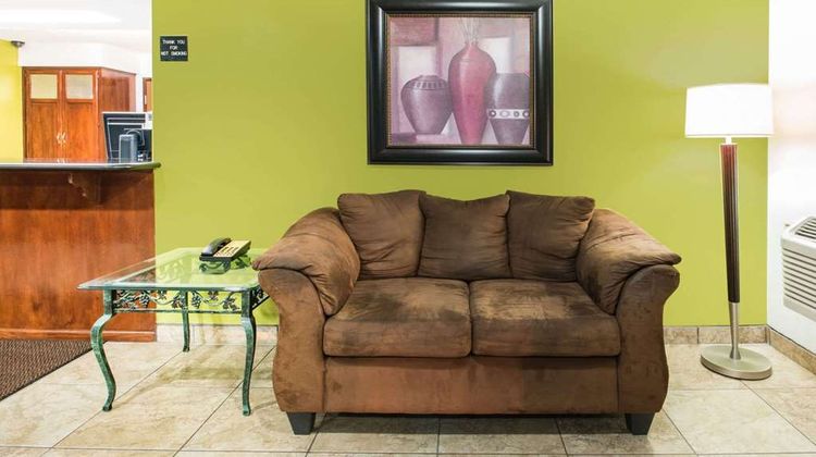 Super 8 Harlingen Lobby
