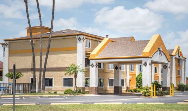 Super 8 Harlingen Exterior