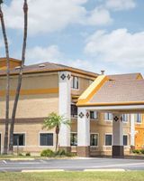 Super 8 Harlingen