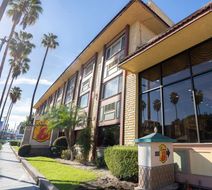 Super 8 Anaheim/Disneyland Drive Exterior