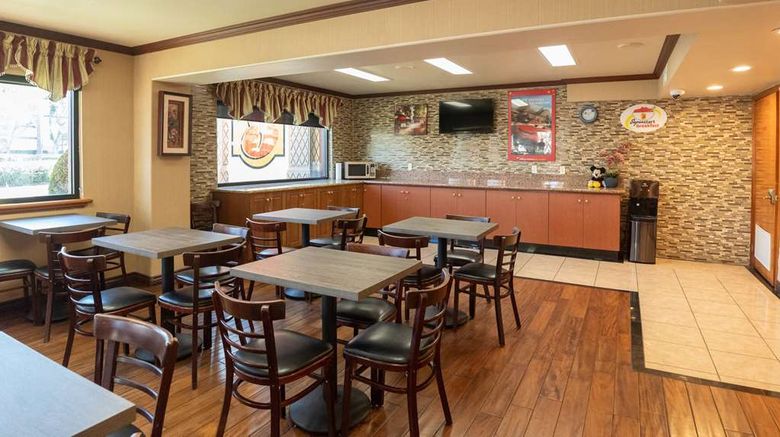 <b>Super 8 Anaheim/Disneyland Drive Restaurant</b>. Images powered by <a href="https://iceportal.shijigroup.com/" title="IcePortal" target="_blank">IcePortal</a>.