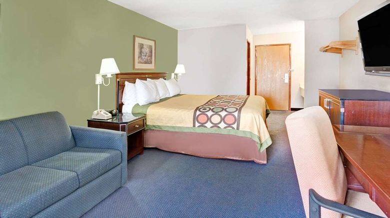 <b>Super 8 West Memphis Suite</b>. Images powered by <a href="https://iceportal.shijigroup.com/" title="IcePortal" target="_blank">IcePortal</a>.