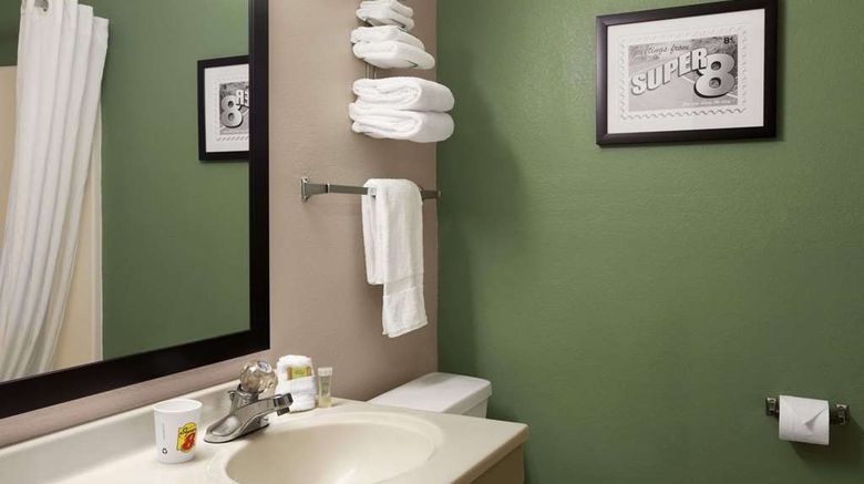 <b>Super 8 by Wyndham Batesville Room</b>. Images powered by <a href="https://iceportal.shijigroup.com/" title="IcePortal" target="_blank">IcePortal</a>.