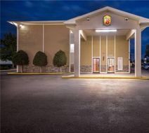 Super 8 Cos/Hwy. 24 E/PAFB Area Exterior
