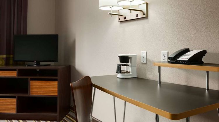 Super 8 Durango Room