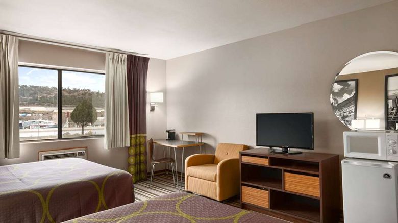 <b>Super 8 Durango Room</b>. Images powered by <a href="https://iceportal.shijigroup.com/" title="IcePortal" target="_blank">IcePortal</a>.