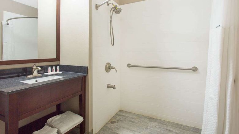 <b>Super 8 Columbus Airport Room</b>. Images powered by <a href="https://iceportal.shijigroup.com/" title="IcePortal" target="_blank">IcePortal</a>.