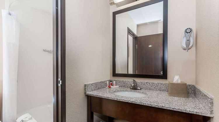 Super 8 Longmont/Twin Peaks Room