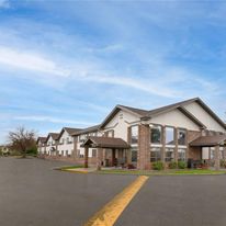 Super 8 Longmont/Twin Peaks