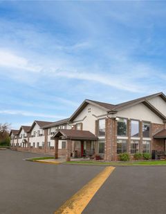 Super 8 Longmont/Twin Peaks