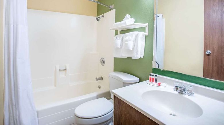 <b>Super 8 Craig Room</b>. Images powered by <a href="https://iceportal.shijigroup.com/" title="IcePortal" target="_blank">IcePortal</a>.