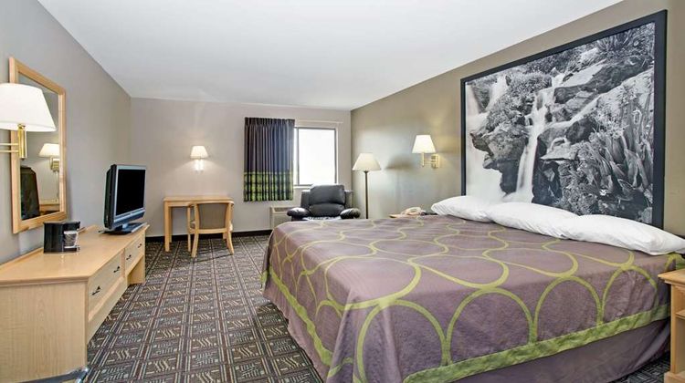 Super 8 Fort Collins Room