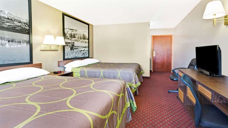 <b>Super 8 Longmont/Del Camino Room</b>. Images powered by <a href="https://iceportal.shijigroup.com/" title="IcePortal" target="_blank">IcePortal</a>.
