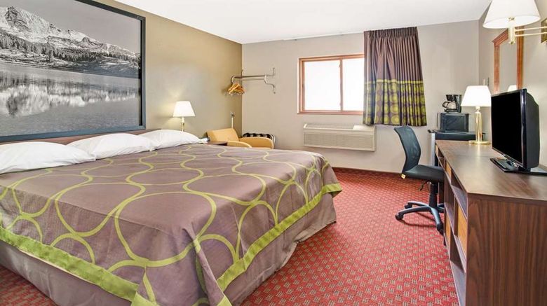 <b>Super 8 Longmont/Del Camino Room</b>. Images powered by <a href="https://iceportal.shijigroup.com/" title="IcePortal" target="_blank">IcePortal</a>.