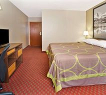 Super 8 Longmont/Del Camino Room