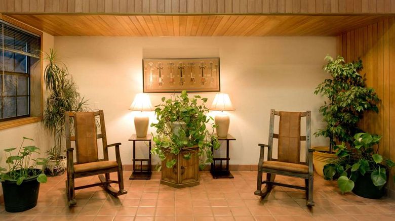<b>Super 8 Cortez/Mesa Verde Area Lobby</b>. Images powered by <a href="https://iceportal.shijigroup.com/" title="IcePortal" target="_blank">IcePortal</a>.