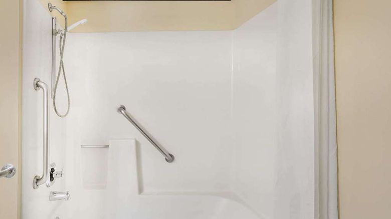 <b>Travelodge Loveland/Fort Collins Area Room</b>. Images powered by <a href="https://iceportal.shijigroup.com/" title="IcePortal" target="_blank">IcePortal</a>.
