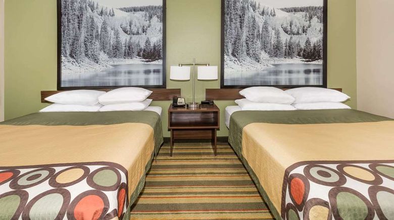 <b>Super 8 Montrose Room</b>. Images powered by <a href="https://iceportal.shijigroup.com/" title="IcePortal" target="_blank">IcePortal</a>.