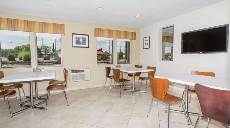 <b>Super 8 Montrose Other</b>. Images powered by <a href="https://iceportal.shijigroup.com/" title="IcePortal" target="_blank">IcePortal</a>.