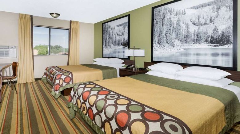 <b>Super 8 Montrose Room</b>. Images powered by <a href="https://iceportal.shijigroup.com/" title="IcePortal" target="_blank">IcePortal</a>.