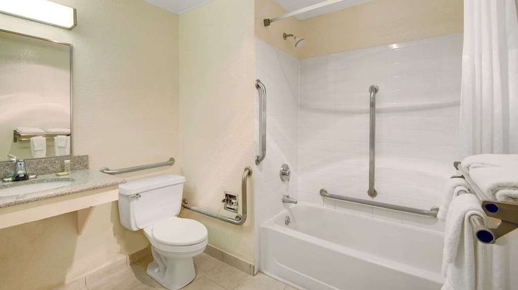 Super 8 Stamford/New York City Area Room
