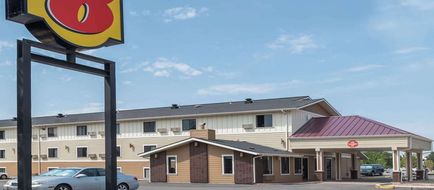 Super 8 Boise Exterior