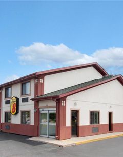 Super 8 Crystal Lake