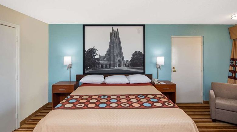 <b>Super 8 Burlington Room</b>. Images powered by <a href="https://iceportal.shijigroup.com/" title="IcePortal" target="_blank">IcePortal</a>.