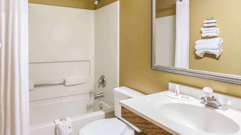 <b>Super 8 Charlotte/Amusement Park Area Room</b>. Images powered by <a href="https://iceportal.shijigroup.com/" title="IcePortal" target="_blank">IcePortal</a>.