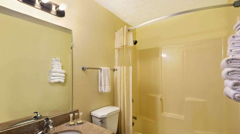 <b>Super 8 Alamogordo Room</b>. Images powered by <a href="https://iceportal.shijigroup.com/" title="IcePortal" target="_blank">IcePortal</a>.