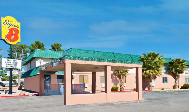 Super 8 Alamogordo Exterior