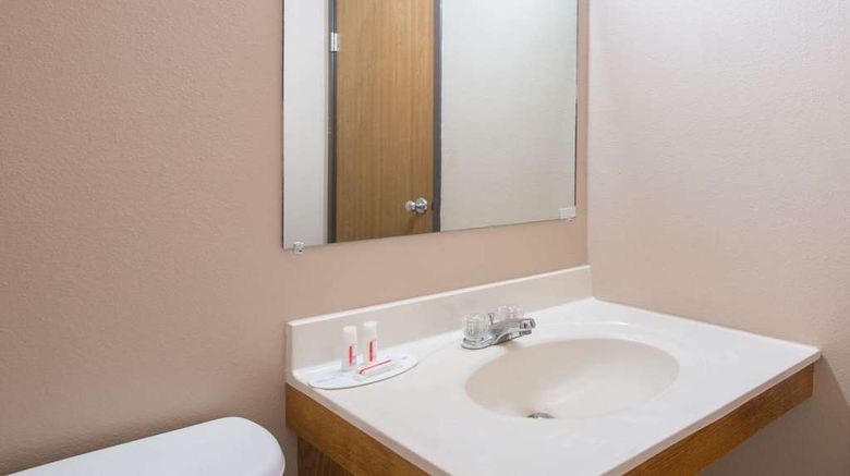 <b>Super 8 Abilene Room</b>. Images powered by <a href="https://iceportal.shijigroup.com/" title="IcePortal" target="_blank">IcePortal</a>.