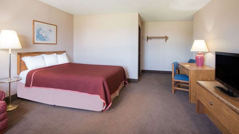 <b>Super 8 Abilene Room</b>. Images powered by <a href="https://iceportal.shijigroup.com/" title="IcePortal" target="_blank">IcePortal</a>.