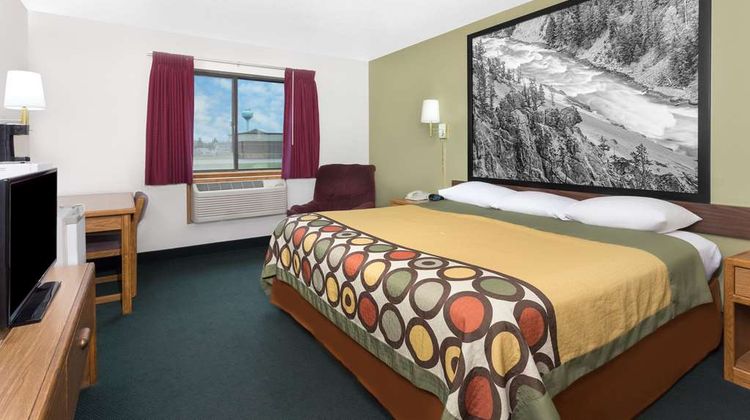 Super 8 Antigo Room