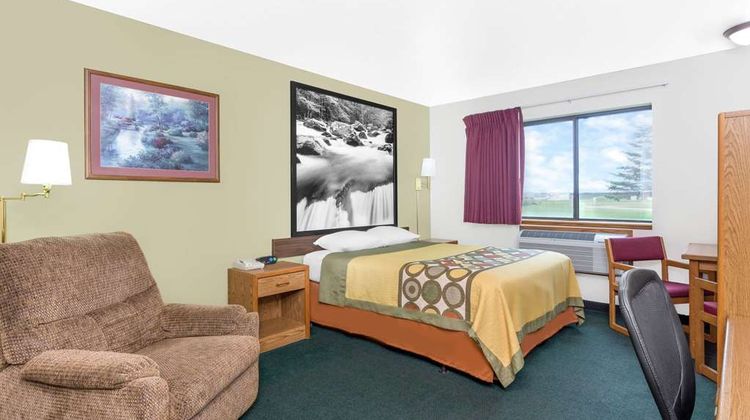 Super 8 Antigo Room