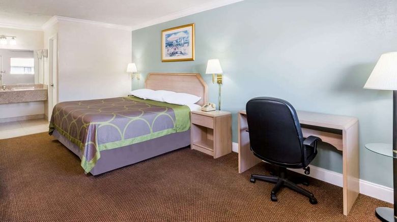 <b>Super 8 Ft Walton Beach Room</b>. Images powered by <a href="https://iceportal.shijigroup.com/" title="IcePortal" target="_blank">IcePortal</a>.