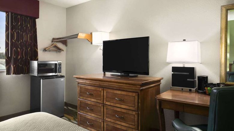 <b>Travelodge Of Battle Creek Room</b>. Images powered by <a href="https://iceportal.shijigroup.com/" title="IcePortal" target="_blank">IcePortal</a>.