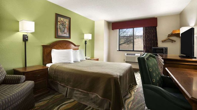 <b>Travelodge Of Battle Creek Room</b>. Images powered by <a href="https://iceportal.shijigroup.com/" title="IcePortal" target="_blank">IcePortal</a>.