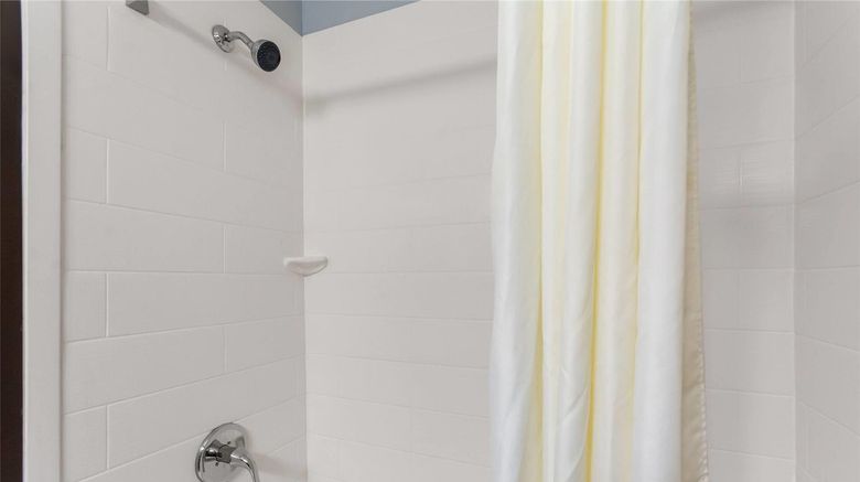 <b>Super 8 Bloomington Suite</b>. Images powered by <a href="https://iceportal.shijigroup.com/" title="IcePortal" target="_blank">IcePortal</a>.