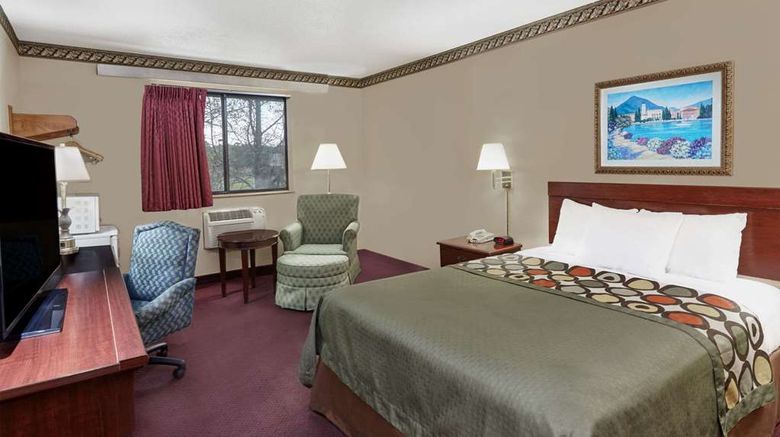 <b>Super 8 Greenville Room</b>. Images powered by <a href="https://iceportal.shijigroup.com/" title="IcePortal" target="_blank">IcePortal</a>.