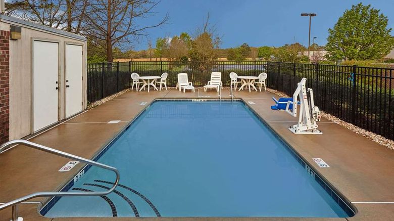 <b>Super 8 Greenville Pool</b>. Images powered by <a href="https://iceportal.shijigroup.com/" title="IcePortal" target="_blank">IcePortal</a>.
