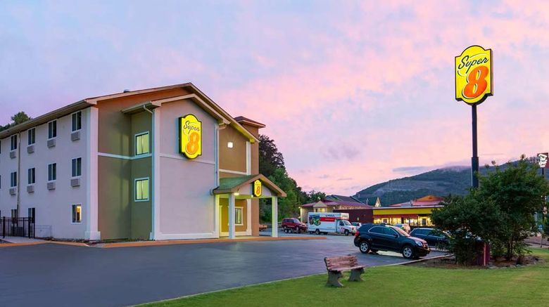 <b>Super 8 Chattanooga Lookout Mountain Exterior</b>. Images powered by <a href="https://iceportal.shijigroup.com/" title="IcePortal" target="_blank">IcePortal</a>.