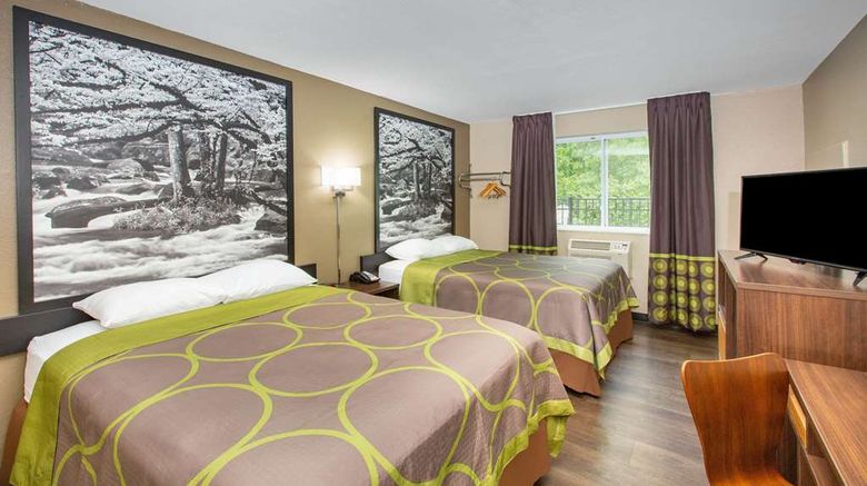 <b>Super 8 Chattanooga Lookout Mountain Room</b>. Images powered by <a href="https://iceportal.shijigroup.com/" title="IcePortal" target="_blank">IcePortal</a>.