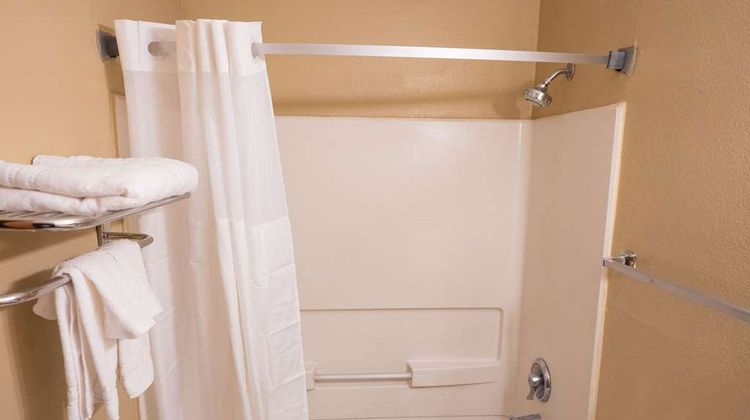 Super 8 Belen Room