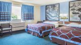 Super 8 New Castle Room
